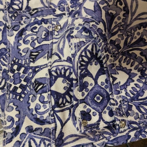 White House Black Market Slim Ankle Jeans in Blue/White Abstract Print, Size 8R - Picture 3 of 4